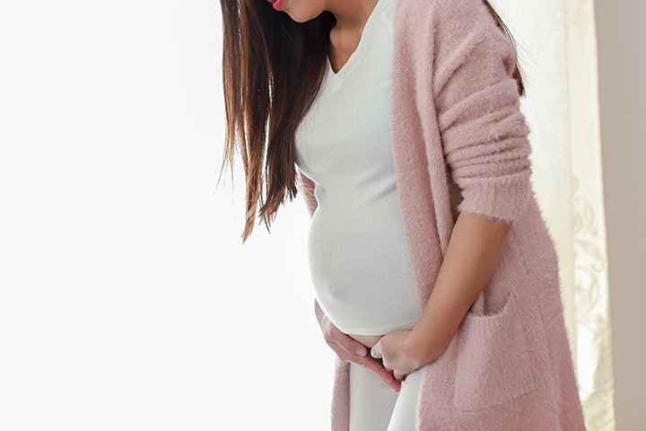 Pregnant woman with pain or frequent urination in late pregnancy